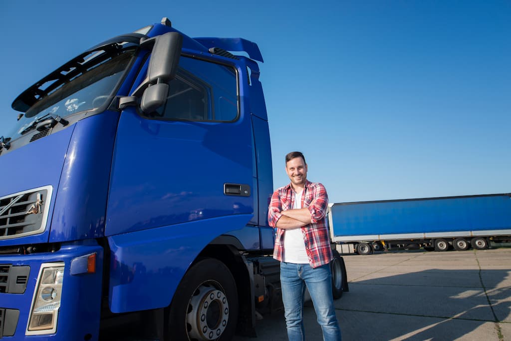 requisitos para ser camionero en España